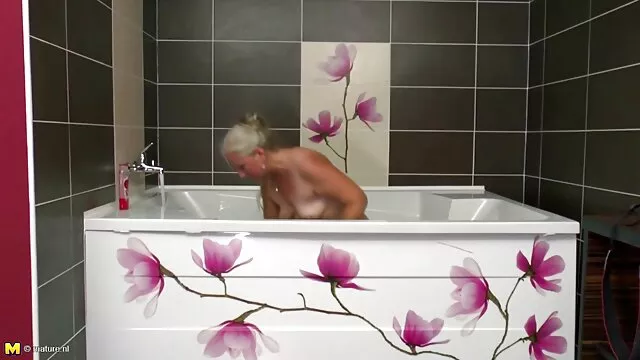 Geen registratie voor volwassenen  Volwassen mannen verzekeren maagdelijke anale films studenten