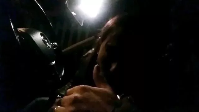 Geen registratie voor volwassenen  Babe in bh gele en blauwe gratis harde porno films sneakers knagend poesje met rode dildo