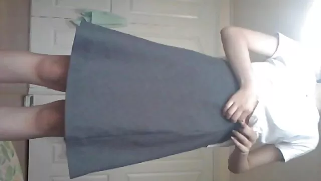 Geen registratie voor volwassenen  Twee kerels hebben een slanke blondine in mond en kont lesbisch filmpje op hetzelfde moment