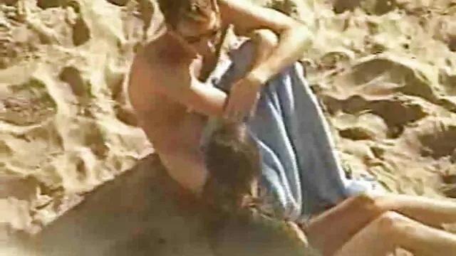 Geen registratie voor volwassenen  Tienermeisje beffen sex films wast een grote borst en vingers in de badkamer