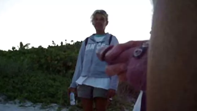 Geen registratie voor volwassenen  Latina zuigt de pik van zwarte man zijn gebogen over de rand van het zwembad en ze was het schuiven van haar poesje naar gratis lesbische filmpjes de penis gedreven