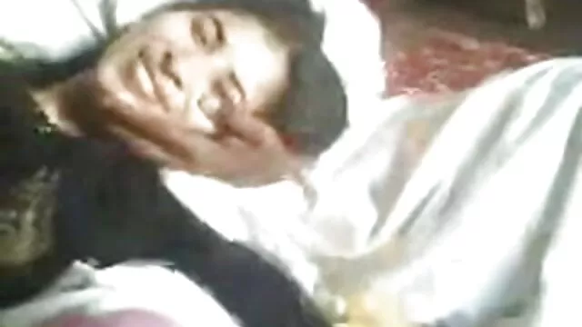 Geen registratie voor volwassenen  Hij masseert haar buurvrouw en had seks met haar. sex film jong