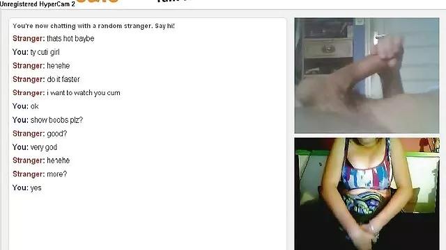 Geen registratie voor volwassenen  Een Macho lesbische sexfilmpjes met een donkere huid die een rondborstige meid neukt met een spijkerbroek gat