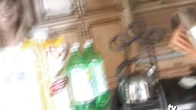 Geen registratie voor volwassenen  Een man maakte zijn filmpjes over neuken vrouw wakker met cunnilingus grappig en onverwacht