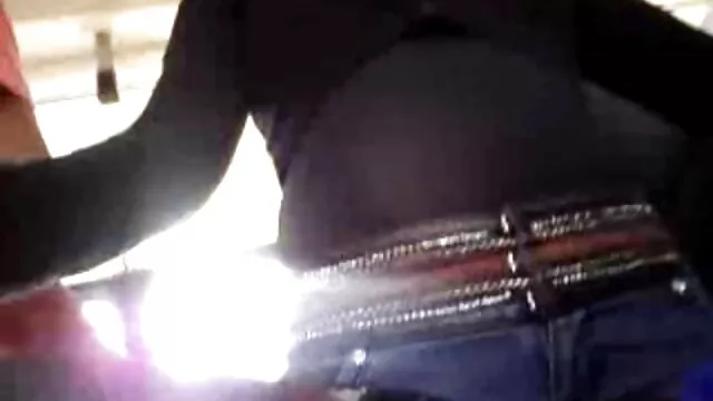 Geen registratie voor volwassenen  Griet in het blauw op een bankje gratis filmpjes zot die de liefde bedrijft met haar vriend