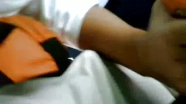 Geen registratie voor volwassenen  Miss Scarlett Knight in kousen overtuigde sex filmpjes met dieren de man om anale seks en gaf hem op in bed