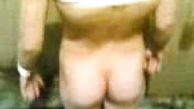 Geen registratie voor volwassenen  Naakte hoeren zuigen lul en gratis filmpjes sex copuleren met buur in bed
