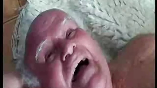 Geen registratie voor volwassenen  De bewaker legt een brunette met krullend haar aan de grappige filmpjes sex bovenkant van de tafel en steekt de penis in de vagina