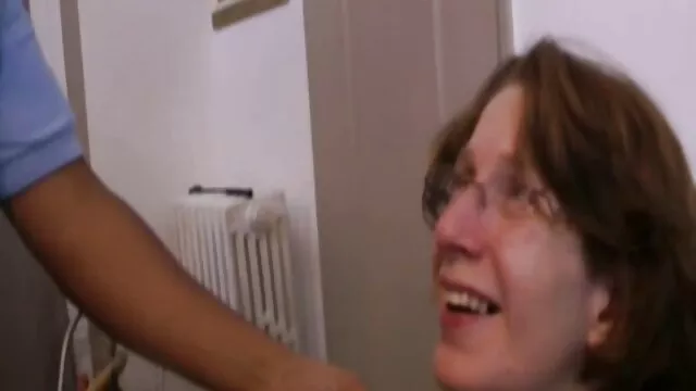 Geen registratie voor volwassenen  Jonge vrouw met mollige lip bitch nigga en berijd zijn lul gratis amateur sex filmpjes
